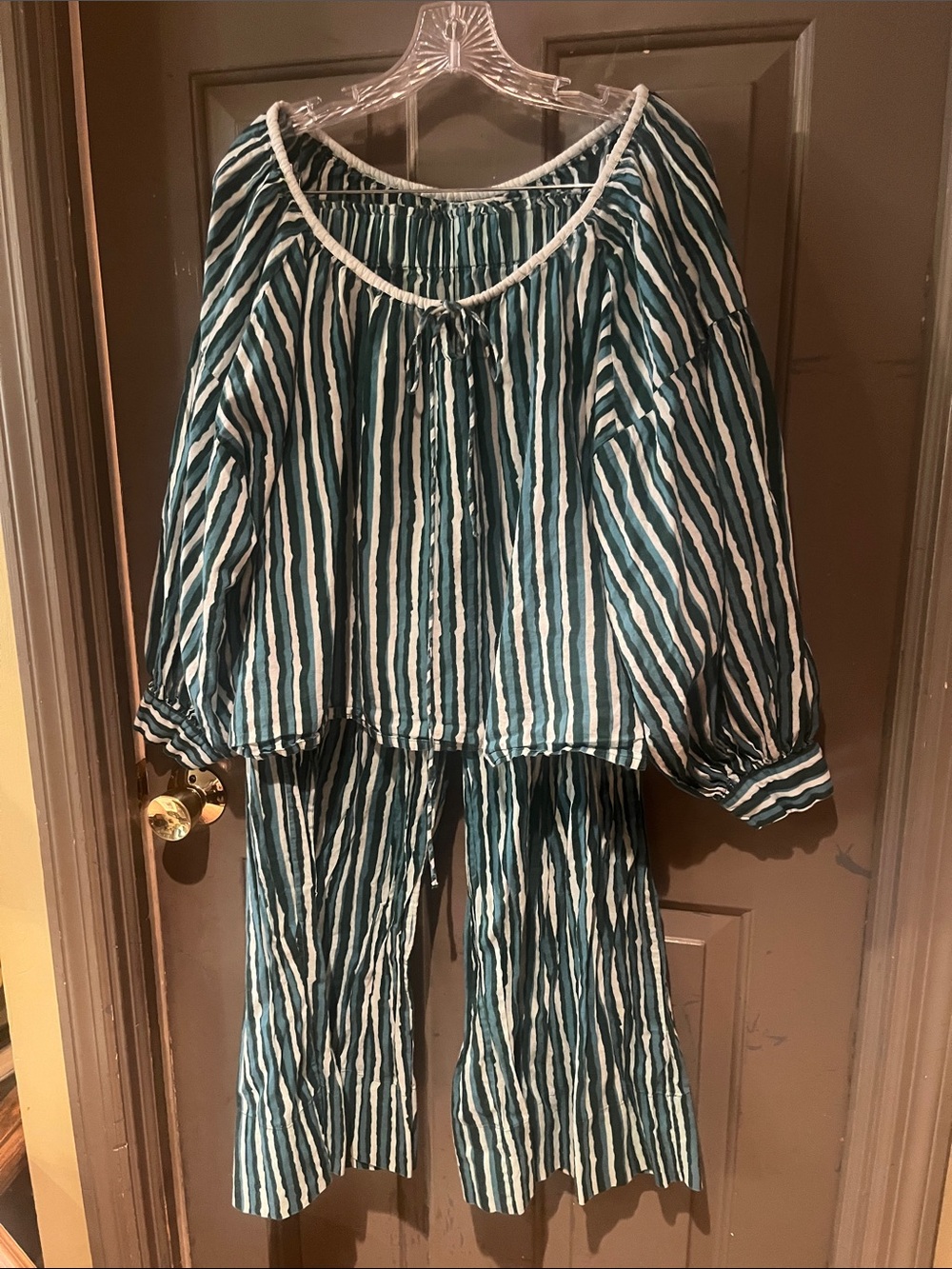 Daughters of India Teal and White Striped Women's Pajama Set- size medium